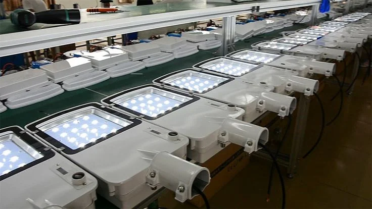 Street Light Manufacturing
